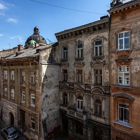 Four Bedrooms Apartment In The Heart Of Lviv Dış mekan fotoğraf