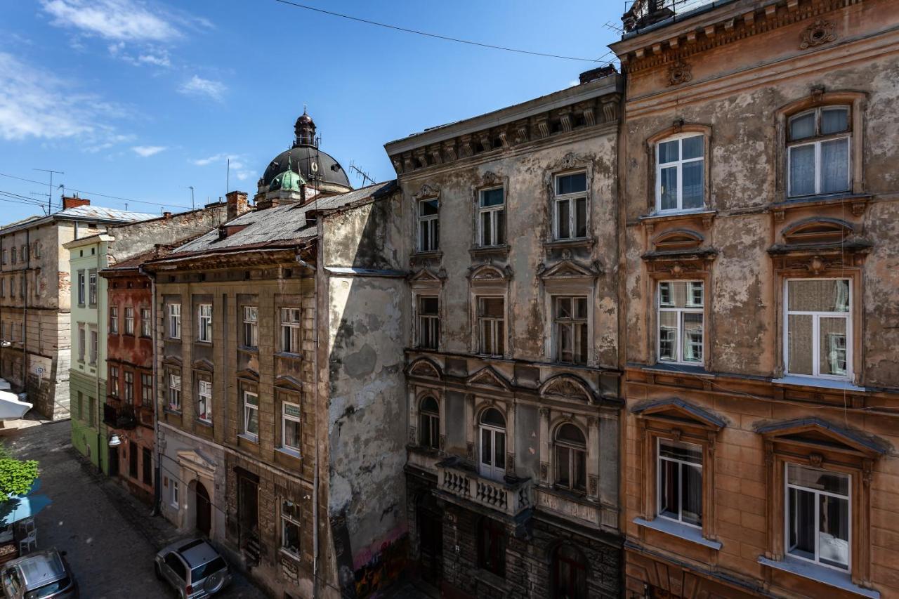 Four Bedrooms Apartment In The Heart Of Lviv Dış mekan fotoğraf