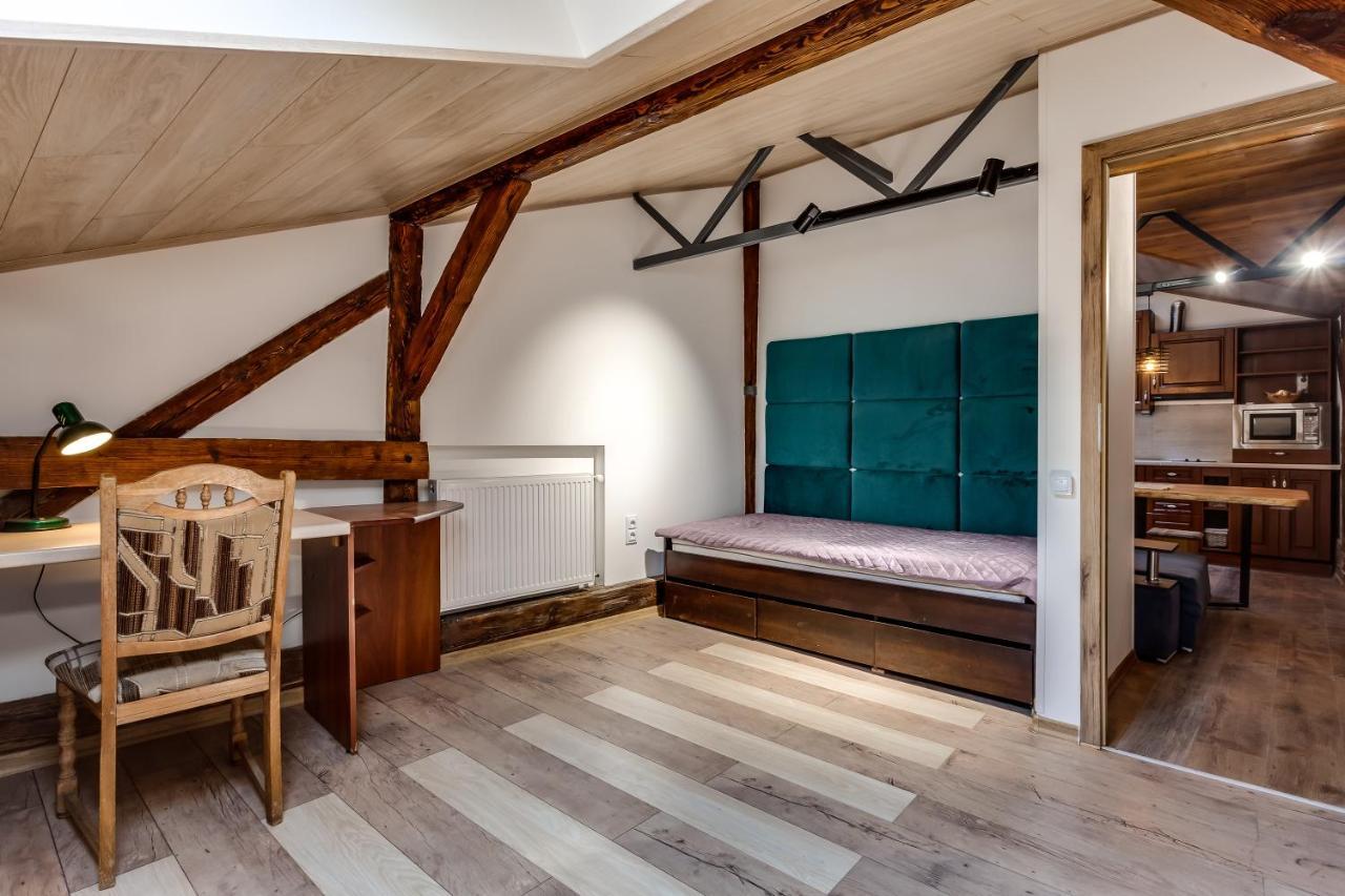 Four Bedrooms Apartment In The Heart Of Lviv Dış mekan fotoğraf