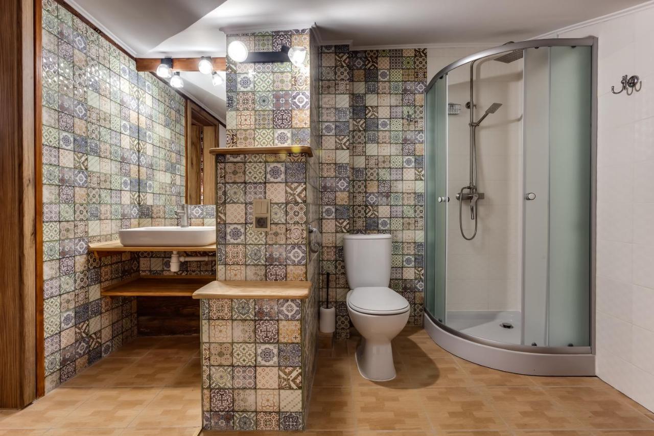 Four Bedrooms Apartment In The Heart Of Lviv Dış mekan fotoğraf